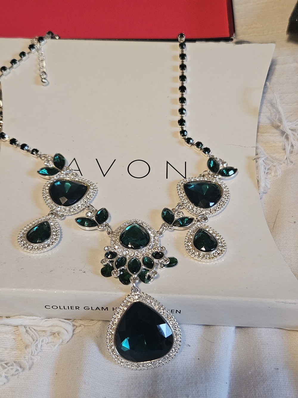 Avon Collier Glam Hollywoodien